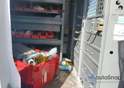 2017 Chevrolet Express G2500 z USA, uszkodzony, nr VIN 1GCWGAFF5H1271665